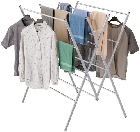 Silver accordion rack with twelve metal bars
